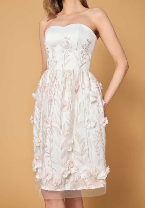 Эксклюзивное корсетное платье с 3D вышивкой, молочное  - Эксклюзивное корсетное платье с 3D вышивкой, молочное 
