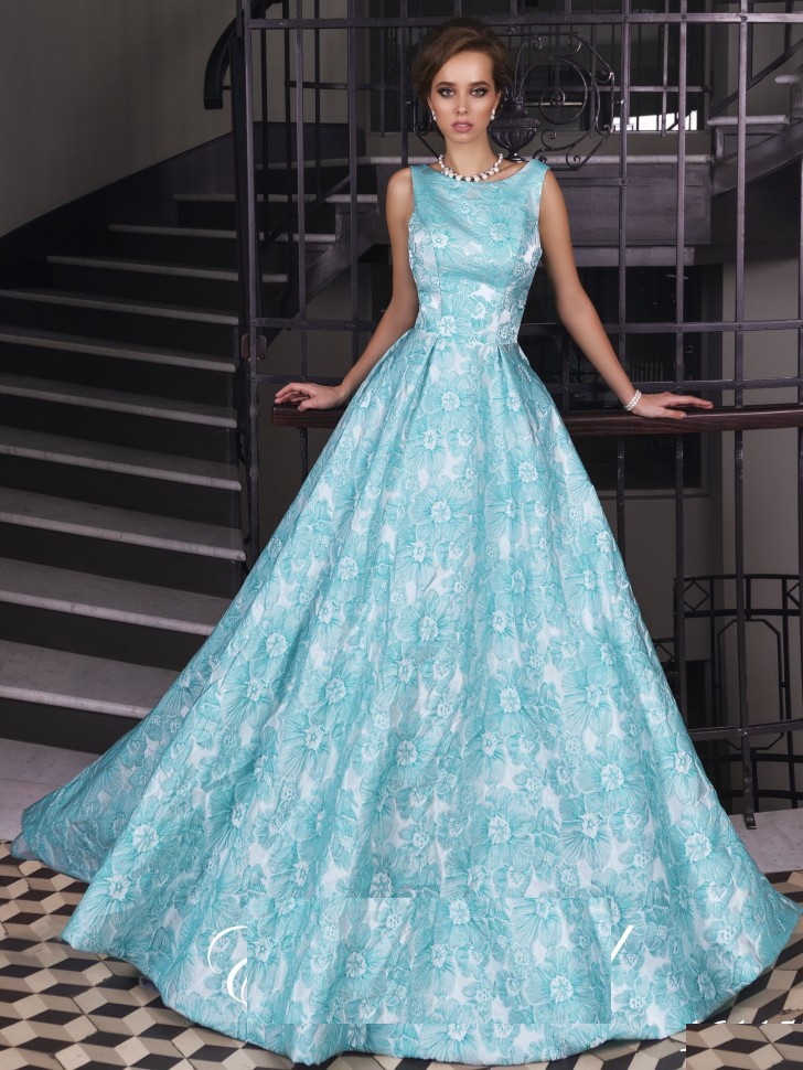 Вечернее платье в пол с открытой спиной 16115 голубое