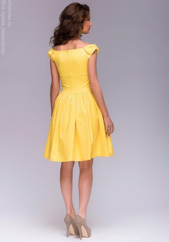 Короткое желтое платье с бантиками на плечах - Короткое желтое платье с бантиками на плечах